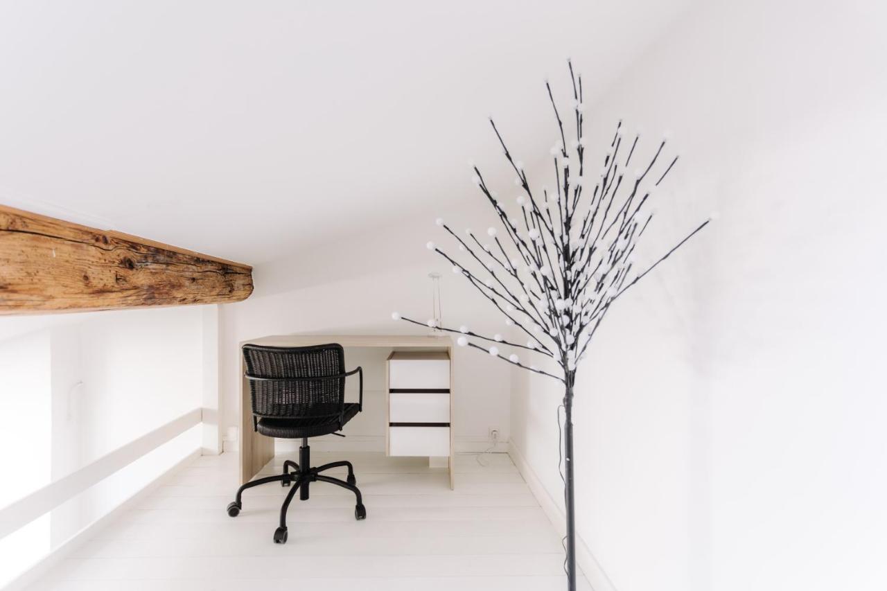 Bnbgônes - Le Saint Vincent- Hypercentre Wifi Netflix Appartement
