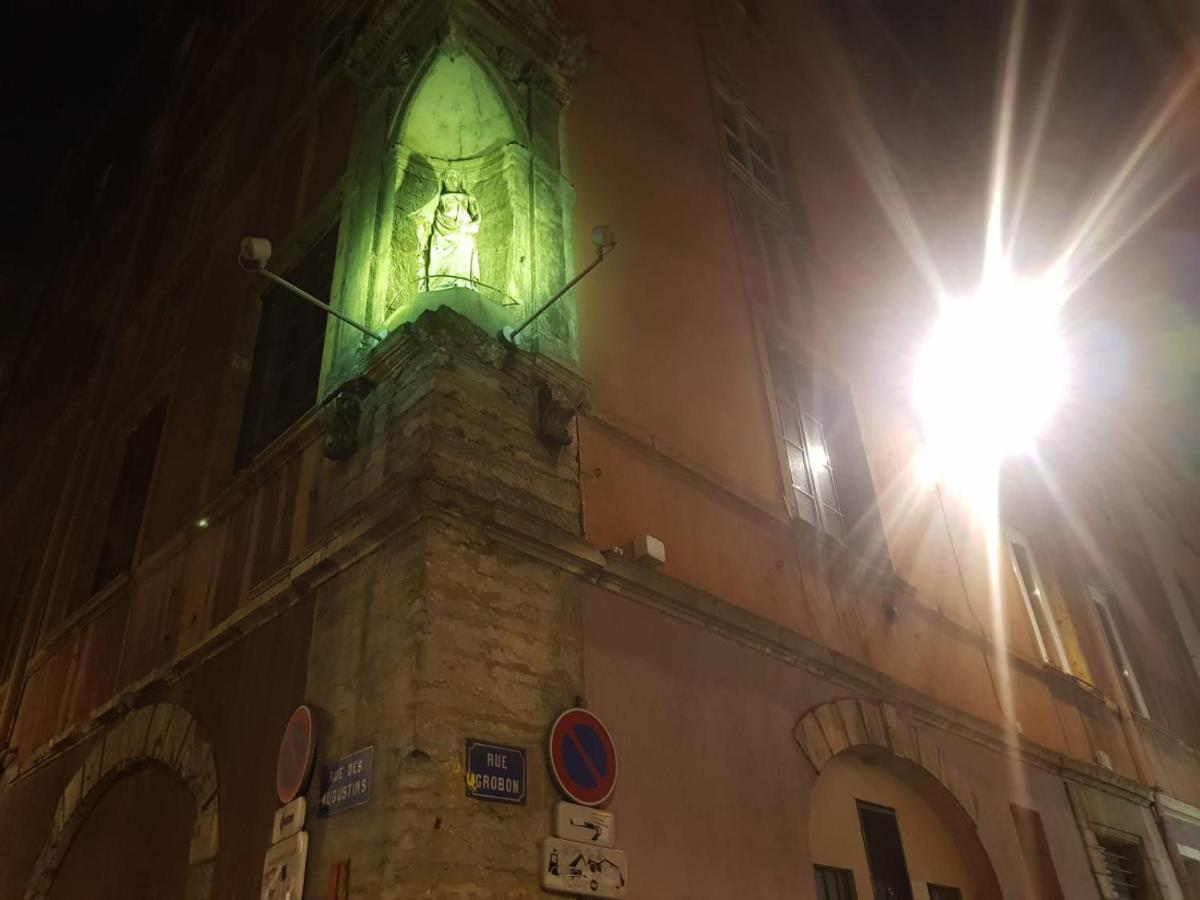 Appartement Bnbgônes - Le Saint Vincent- Hypercentre Wifi Netflix